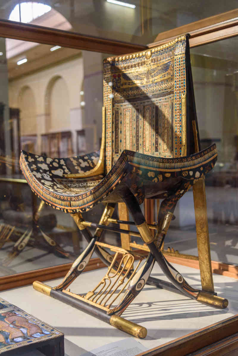 Egipto 350 - El Cairo - museo Egipcio - tesoro de Tutankamón.jpg